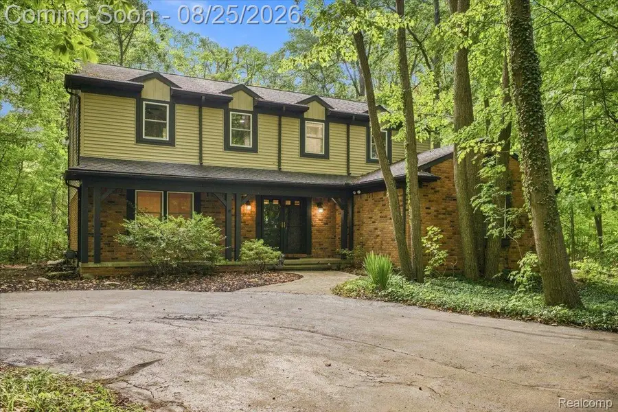 30249 Westgate Road, Farmington Hills, MI 48334 - #2