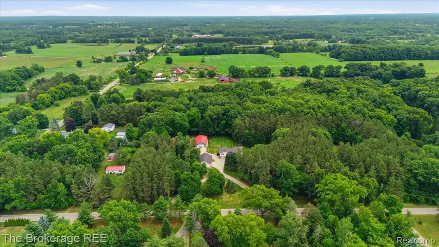 440 N Elm Grove Road, Lapeer, MI 48446 - #3
