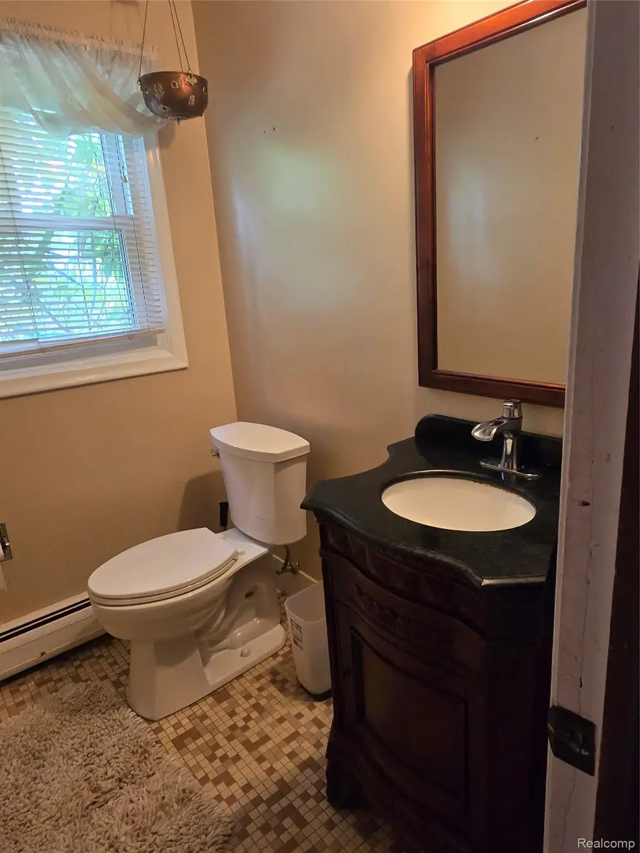 31129 Sturbridge Street, Farmington Hills, MI 48331 - #3