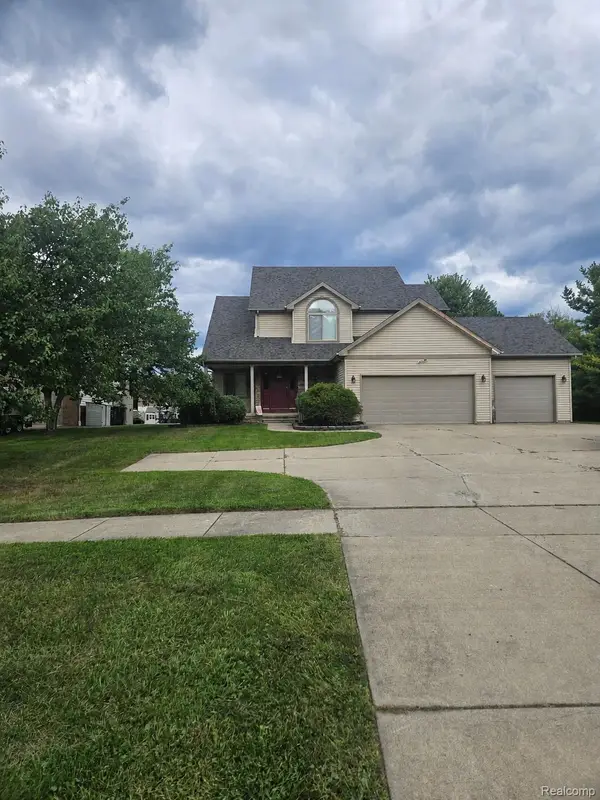 23212 Huron River Drive, Rockwood, MI 48173