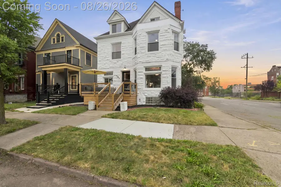 402 Horton Street, Detroit, MI 48202 - #2
