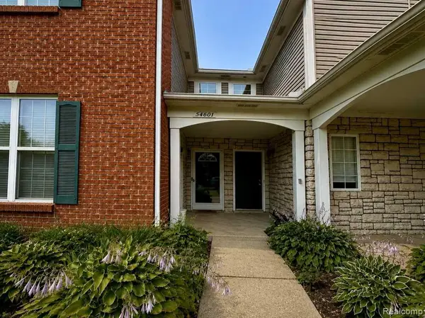 54601 Monarch Drive, ShelbyTwp, MI 48316