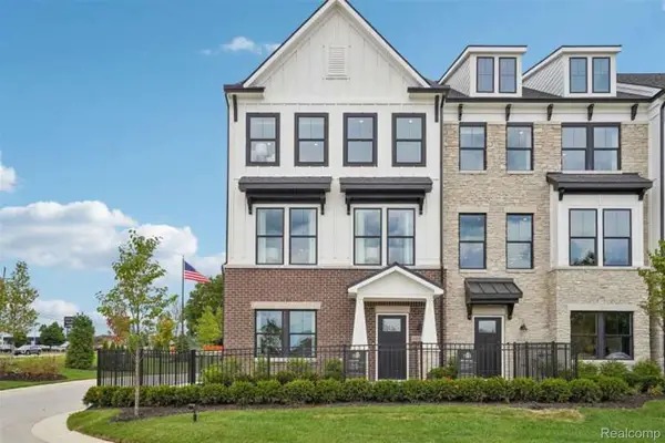 44010 Oakmont Drive, Plymouth, MI 48170