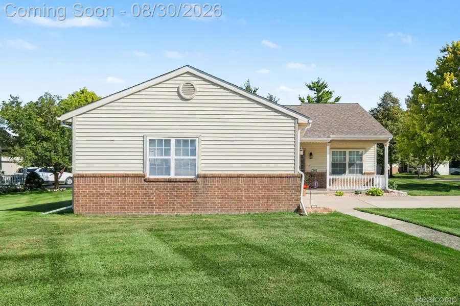 316 Pagels Court, Grand Blanc, MI 48439 - #2