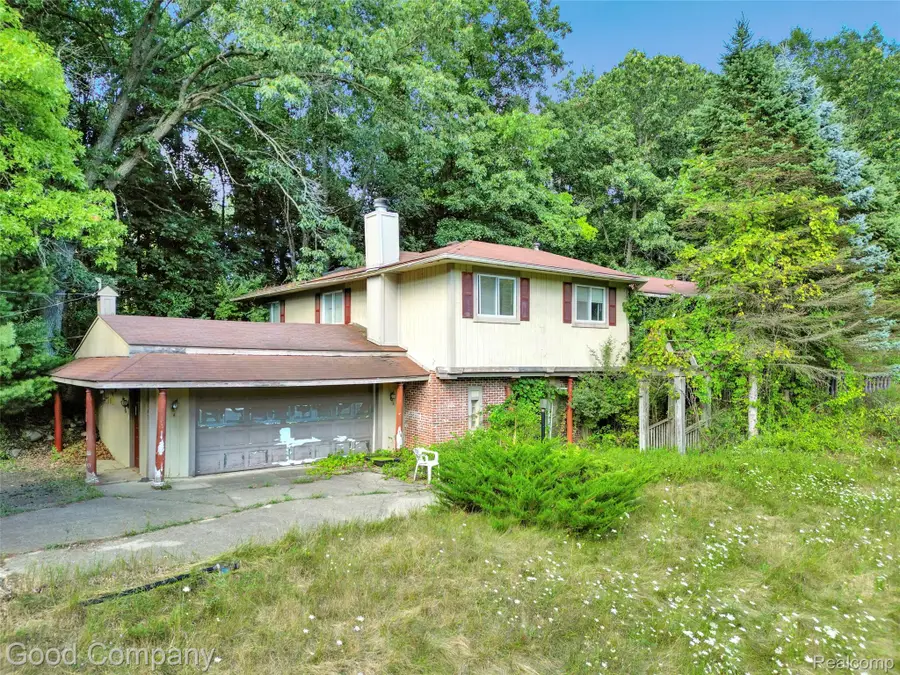 3187 Mapleridge, Milford, MI 48380 - #2