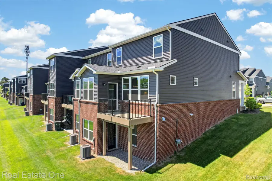 4799 Broomfield Way, Orion, MI 48359 - #3