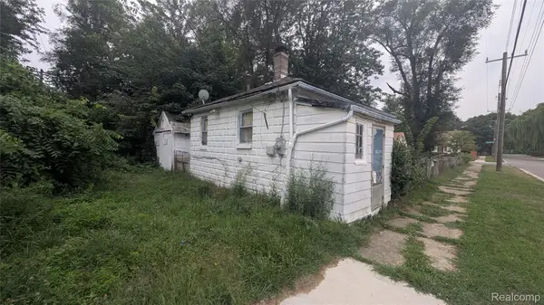 7350 Beaverland, Redford, MI 48239