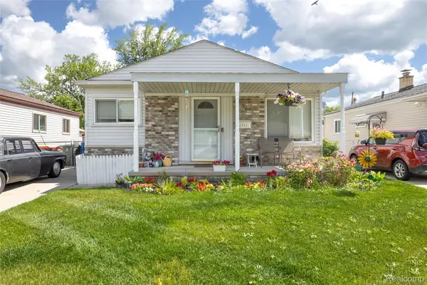 23421 Allor Street, StClairShores, MI 48082