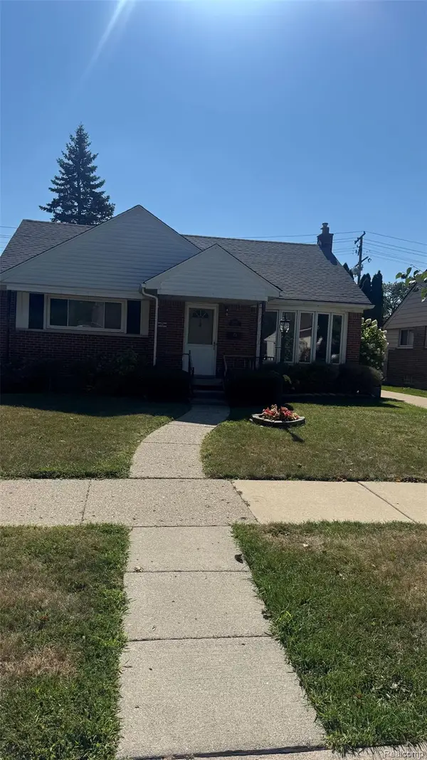 2035 Raymond Avenue, Dearborn, MI 48124