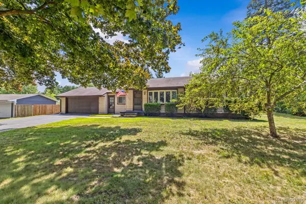 6235 Rowley Boulevard, Waterford, MI 48329