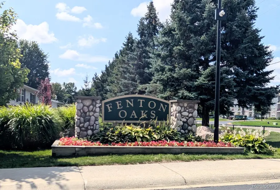 169 Post Branch, Fenton, MI 48430 - #2