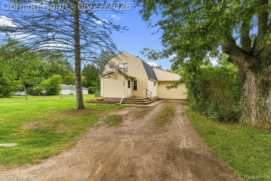 5363 Sitka Street, Burton, MI 48519 - #2