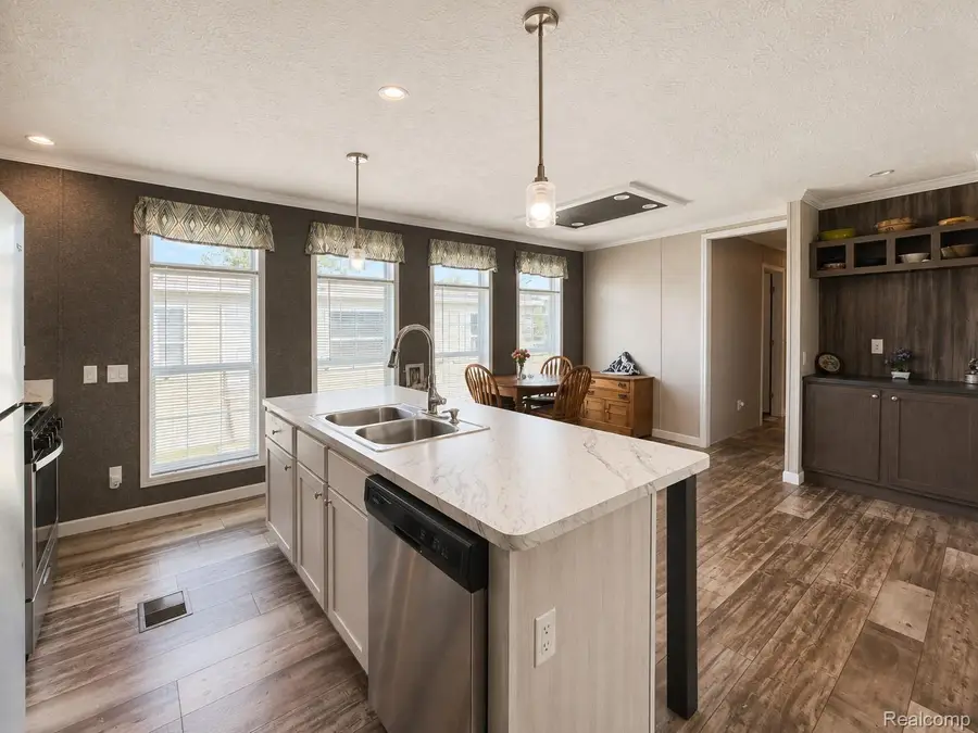 170 Newbury, Adrian, MI 49221 - #3