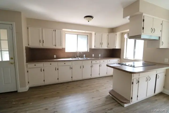 1609 E Court Street, Flint, MI 48503 - #2