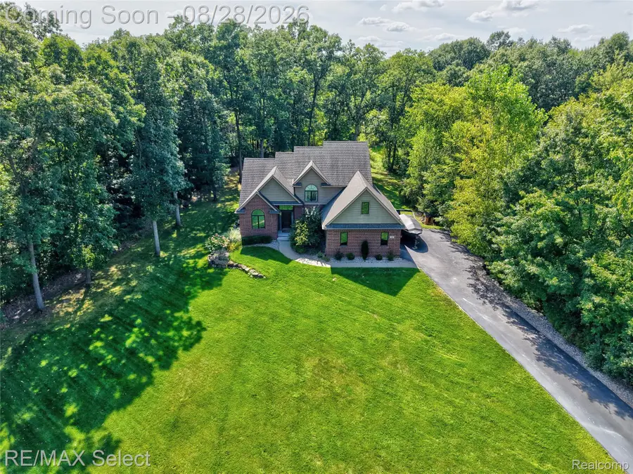 105 Lake Pines Drive, Brighton, MI 48114 - #2