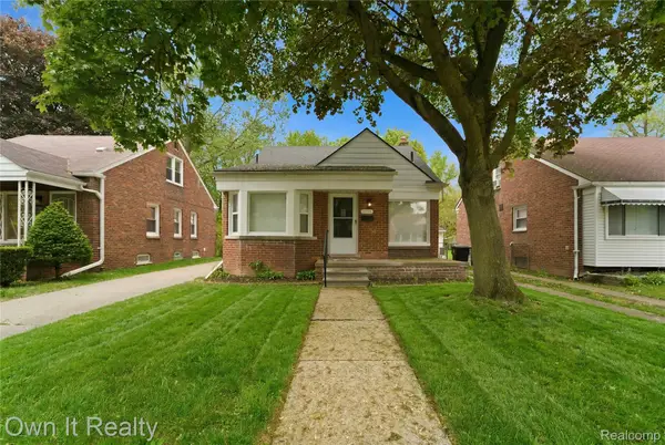 10021 Grayfield, Redford, MI 48239