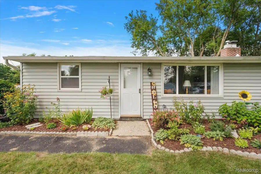 5011 Cecelia Ann Avenue, Clarkston, MI 48346 - #3