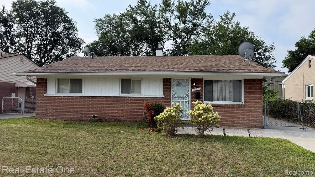 13351 Albany Street, Oak Park, MI 48237 - #1