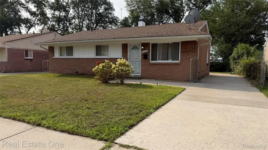 13351 Albany Street, Oak Park, MI 48237 - #3