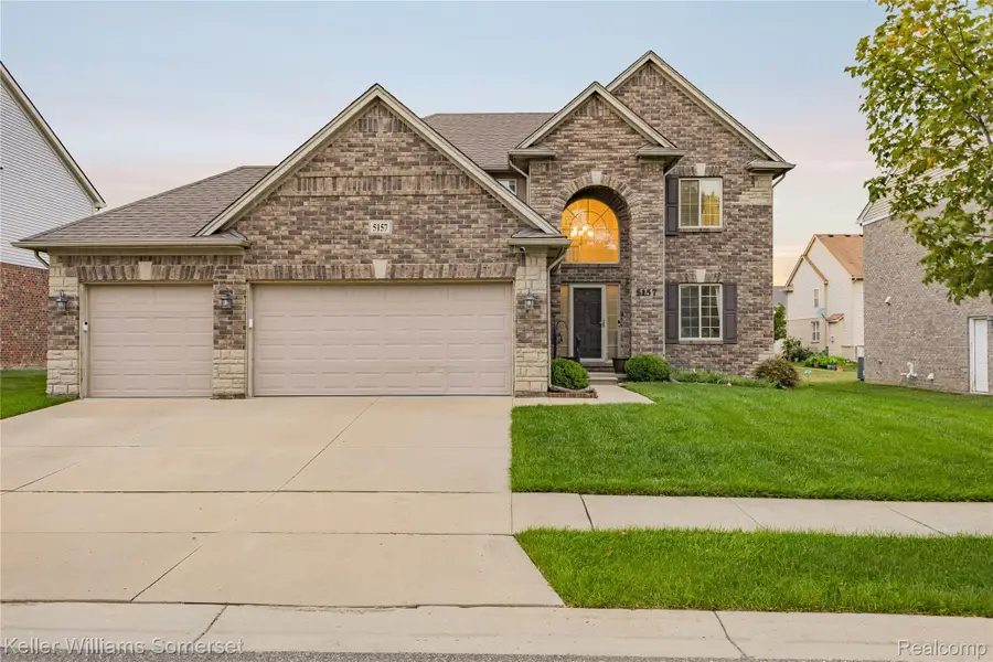 5157 Trailwood Lane, Warren, MI 48092 - #2