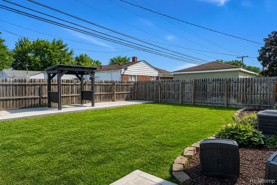 11955 Sorrento Boulevard, Sterling Heights, MI 48312 - #2
