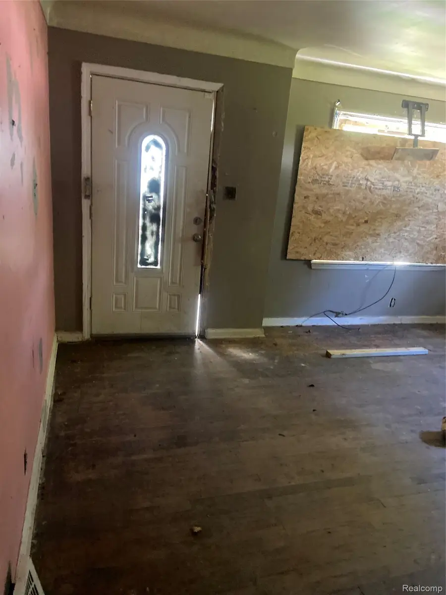 650 Campbell Street, Flint, MI 48507 - #2