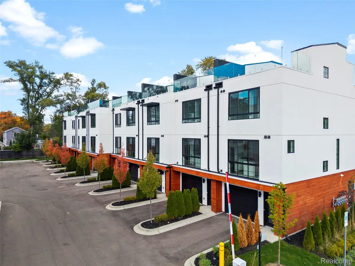 533 E Harrison Avenue #36, Royal Oak, MI 48067 - #1