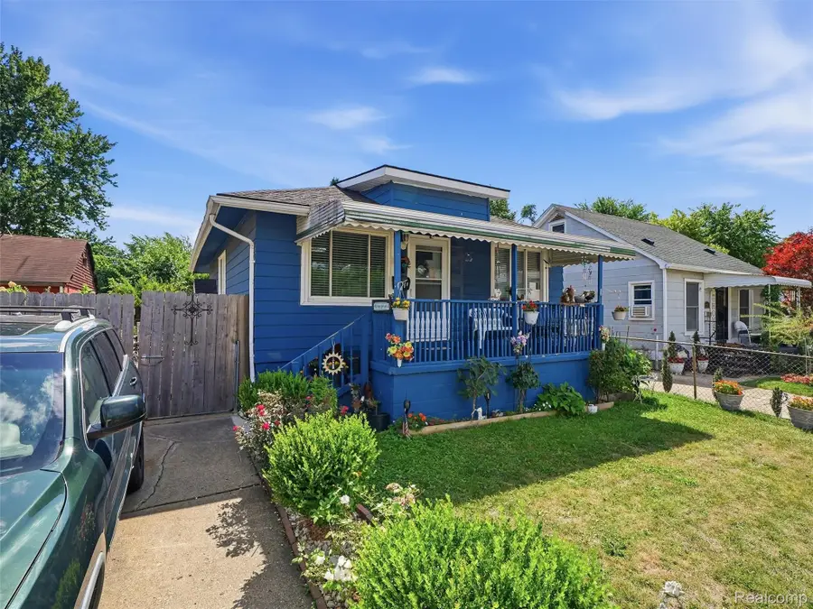 7268 Hupp Avenue, Warren, MI 48091 - #2
