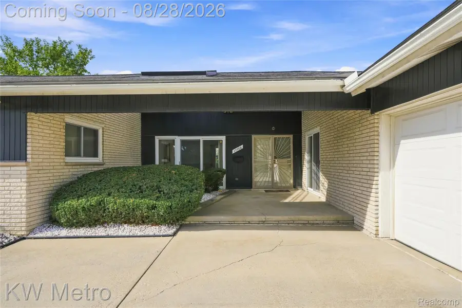 17700 Adrian Road, Southfield, MI 48075 - #2
