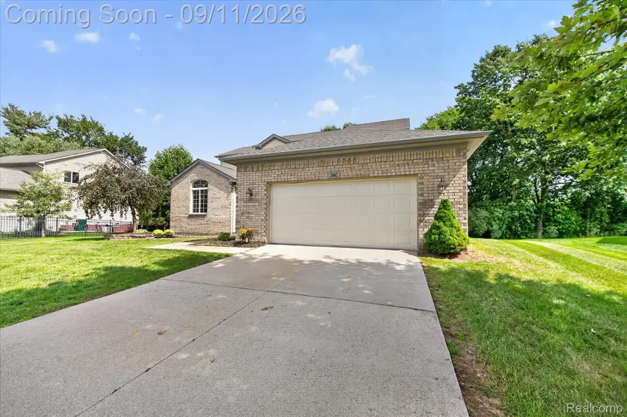 2082 Pinebrook Meadow Court, Howell, MI 48843 - #2