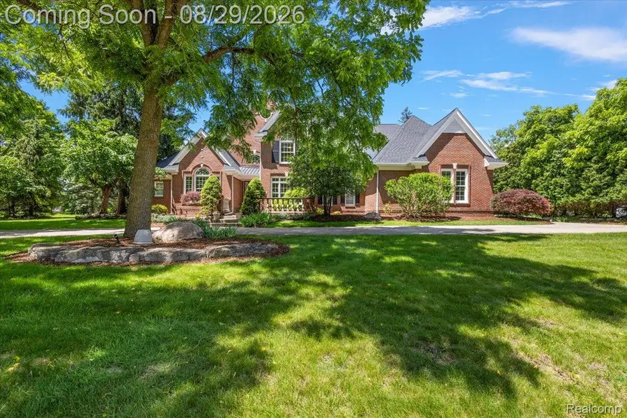 5022 Lone Pine Lane, Bloomfield, MI 48302 - #2