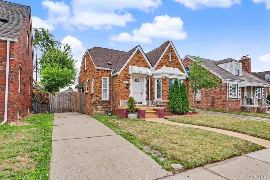 7308 Winthrop Street, Detroit, MI 48228 - #3