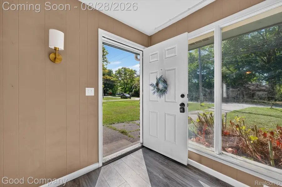 21004 Westover Avenue, Southfield, MI 48075 - #2