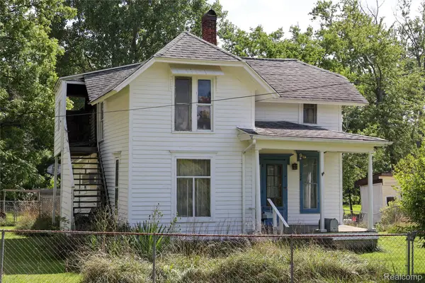 208 Baird Street, Holly, MI 48442