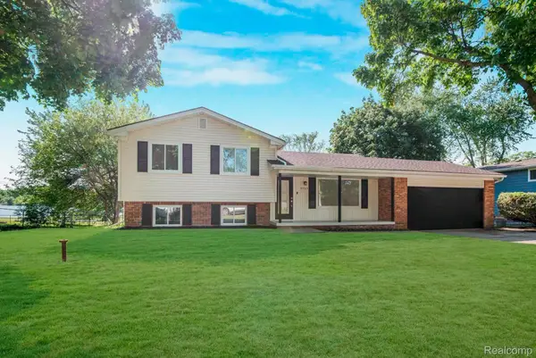 8965 Van Gordon Street, WhiteLake, MI 48386