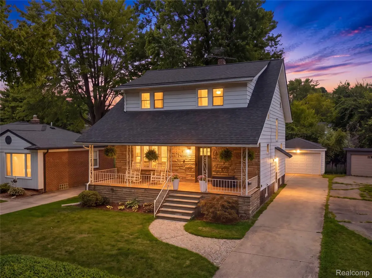 665 Harrington Street, Mount Clemens, MI 48043 - #1