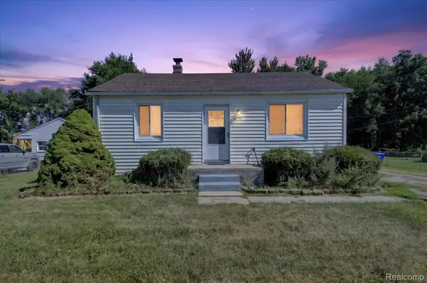 18391 Masonic, Fraser, MI 48026