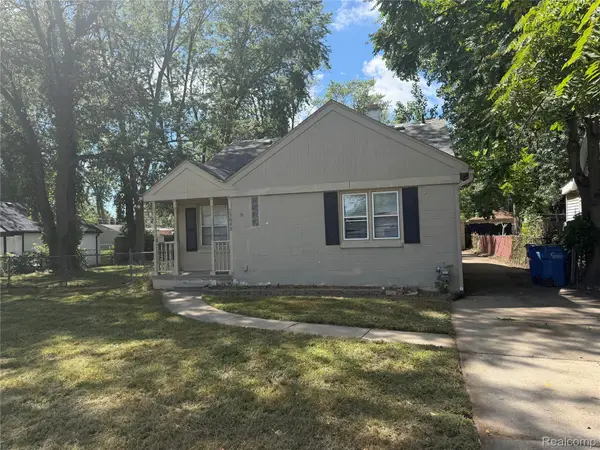 23843 Wellington Avenue, Warren, MI 48089
