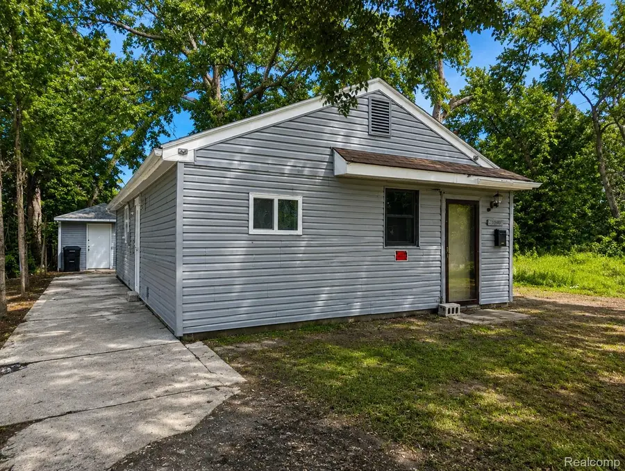 15344 Blackstone Street, Detroit, MI 48223 - #2