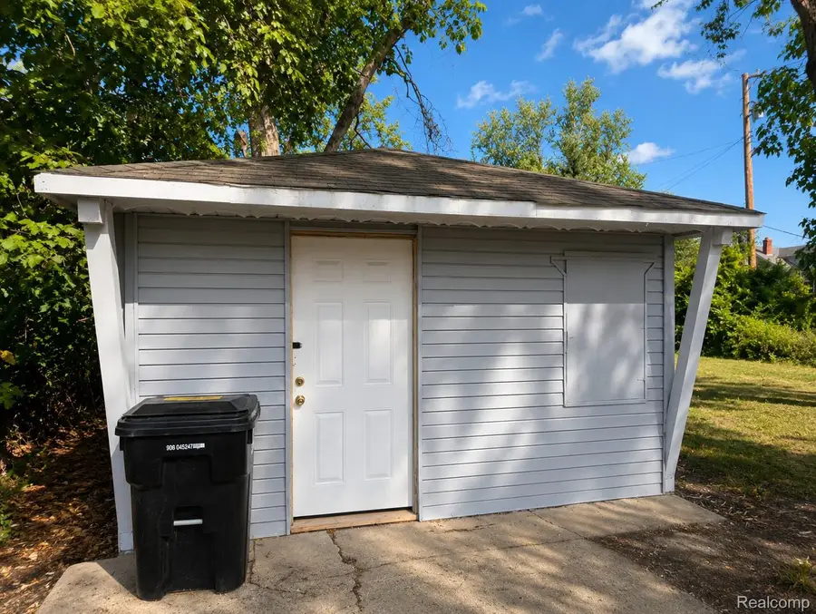 15344 Blackstone Street, Detroit, MI 48223 - #3