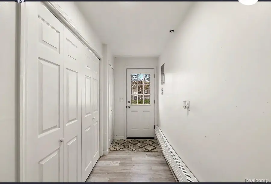 27321 Baldwin Ave Avenue, Warren, MI 48092 - #3