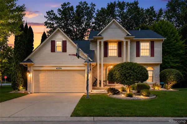 47370 Scarlet Drive N, Novi, MI 48374