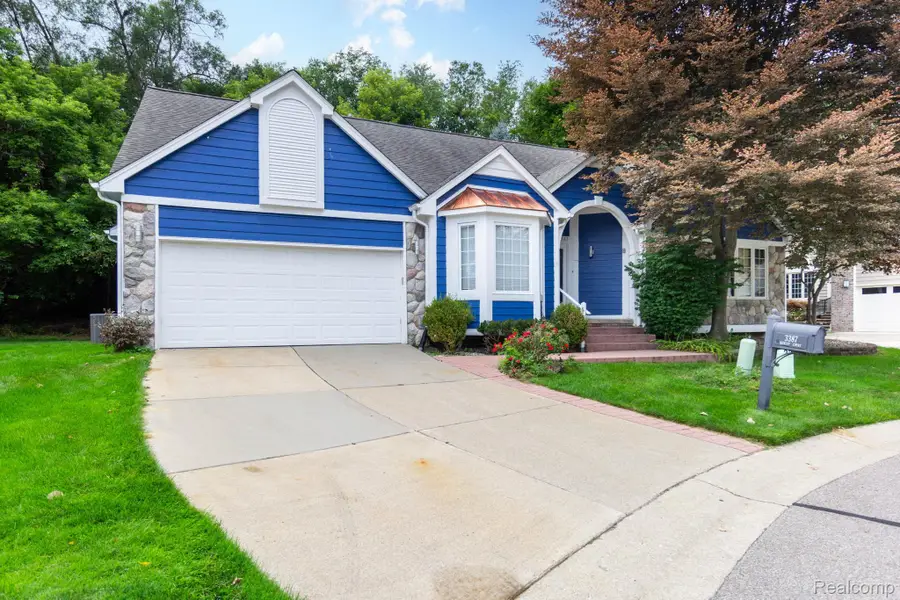 3387 Henley Court, Rochester Hills, MI 48309 - #3