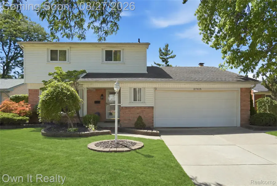 27025 Havelock Drive, Dearborn Heights, MI 48127 - #2