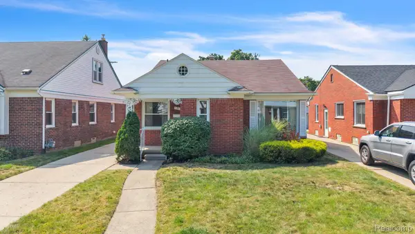 141 Robindale Avenue, Dearborn, MI 48128