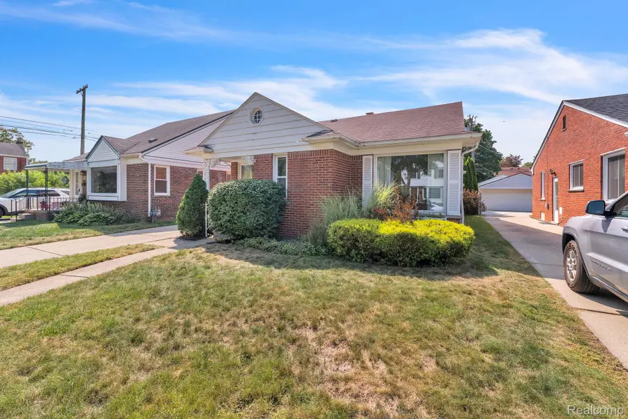 141 Robindale Avenue, Dearborn, MI 48128 - #3
