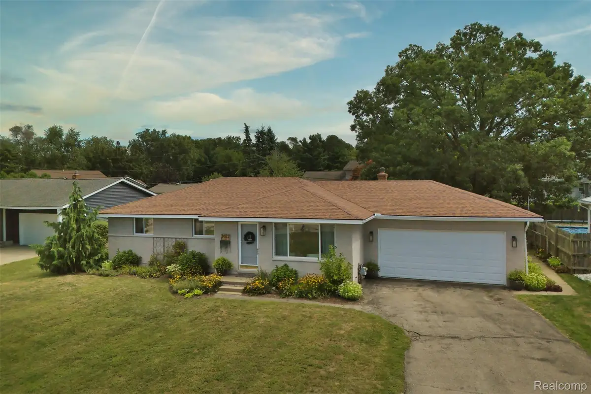 2622 Tampa Drive, Wolverine Lake, MI 48390 - #1