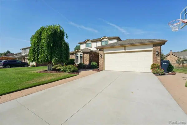 39719 Lembke Drive, SterlingHeights, MI 48313
