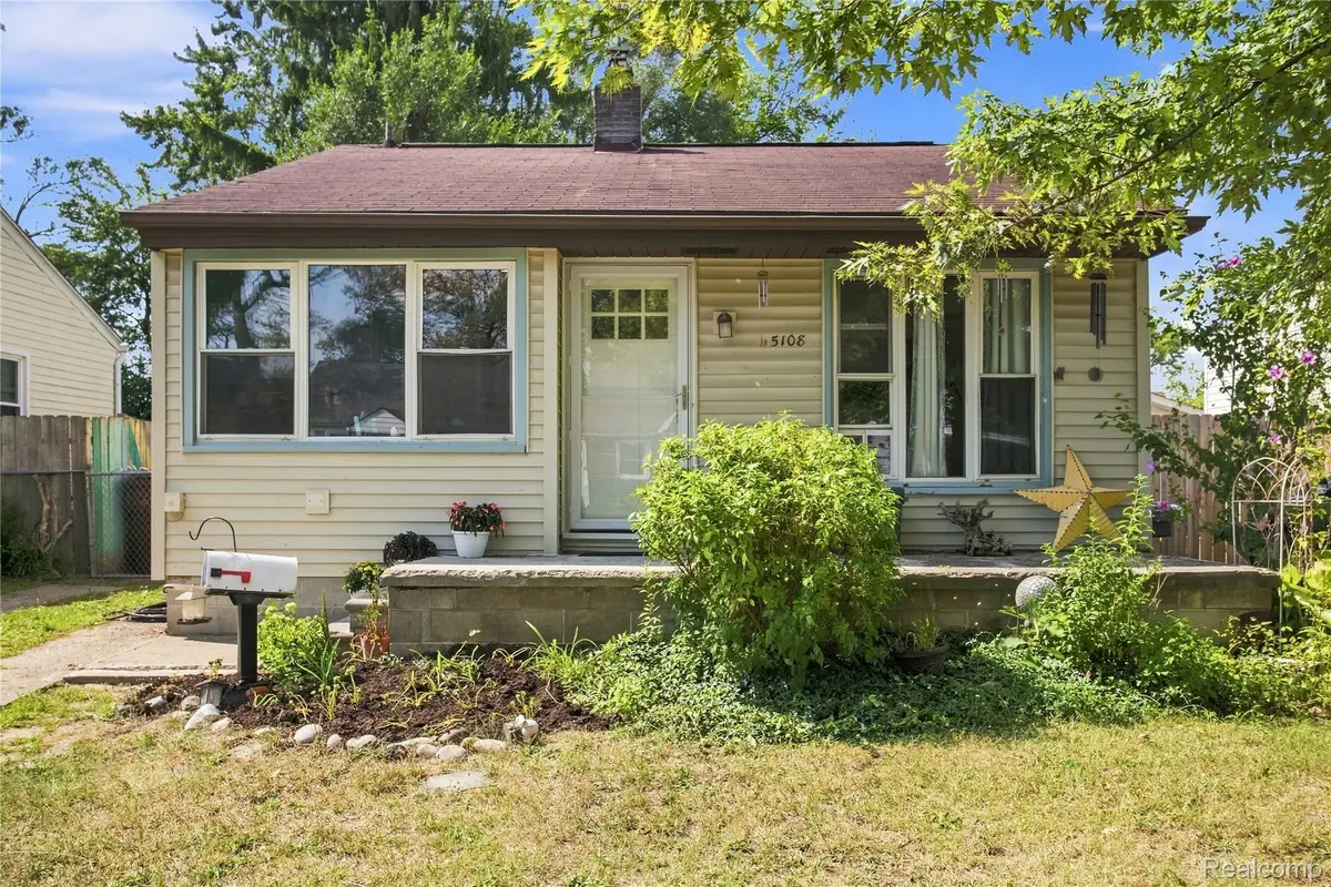 5108 Mildred Street, Wayne, MI 48184 - #1
