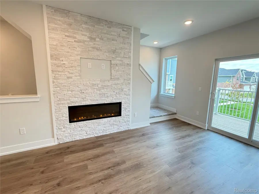 739 Canterbury Lane, Troy, MI 48085 - #3